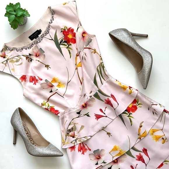 Ted Baker Irisola Pink Floral Jeweled Neck Cap Sleeve Mini Dress Cocktail Size 0 - Picture 9 of 10